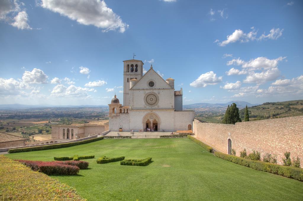 Alba Dei Due Soli B&B Ночера Умбра Стая снимка